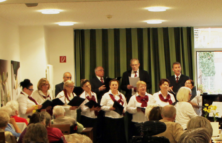 Chor "Heimatklänge" im Seniorenheim St. Lazarus Haus in Köln-Blumenberg